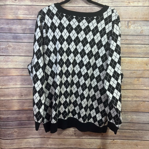 Torrid Black White Argyle Patterned Sweater Vneck Size 4X - Picture 7 of 7